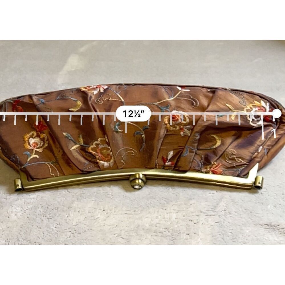 Women’s VTG Floral Clutch Brown with Embroidery - Picture 6 of 12